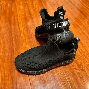 SO STORM 3-630 Casual Sneakers Size 8.5